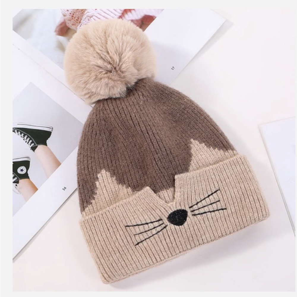 Beanie Pompom with Lining